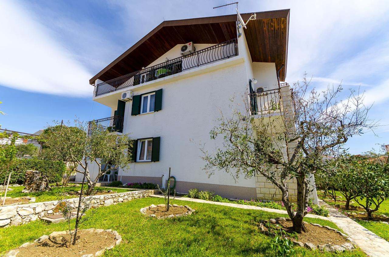 Apartments Mate Trogir Eksteriør billede