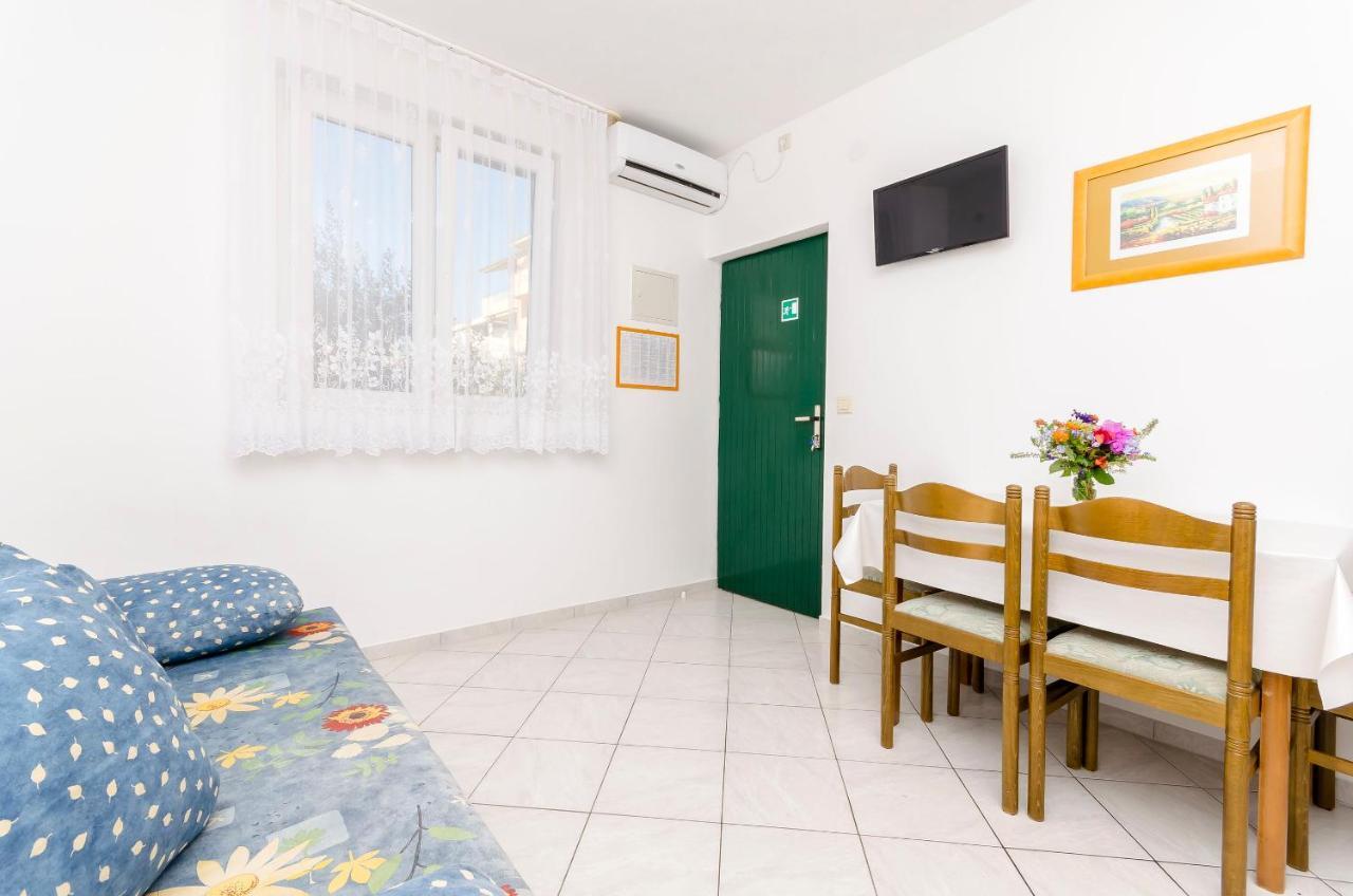 Apartments Mate Trogir Eksteriør billede