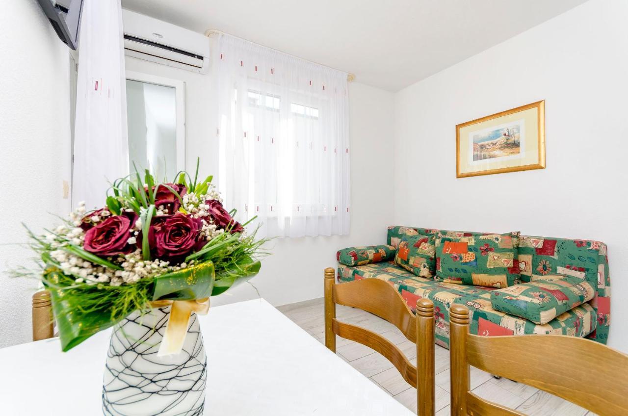 Apartments Mate Trogir Eksteriør billede