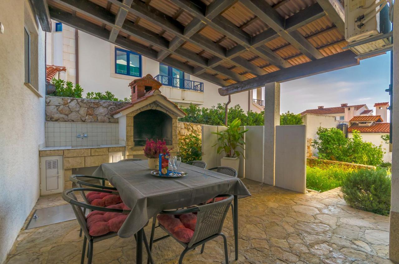 Apartments Mate Trogir Eksteriør billede